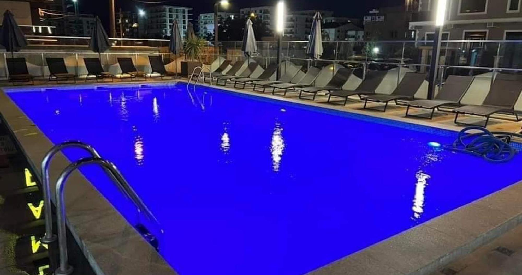 Dominic 2 Beds 1 Sofa Parking Pool Apartament By Alezzi Nord10 Năvodari Exterior foto